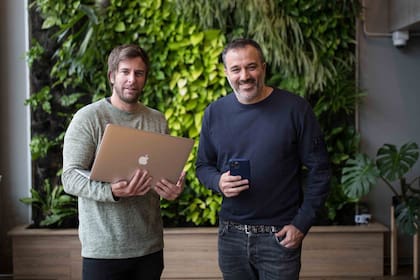 La idea es que que cada persona que tenga un conocimiento que ofrecer pueda hacerlo sin importar en qué lugar del mundo se encuentre.