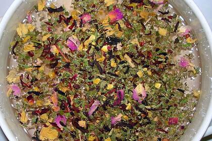 La idea inicial fue hacer tés de identidad mixta: hebras típicas de Oriente mezcladas con sabores de Occidente.