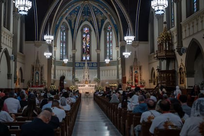 La Iglesia Católica seguirá siendo un refugio para los migrantes en EE.UU.