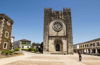 La iglesia de Portomarino.