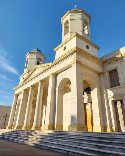 La Iglesia de San Lorenzo Mártir es parte del recorrido histórico del pueblo, con 200 años de historia