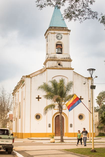 La Iglesia del Pilar tiene una campana histórica con sello de los jesuitas.