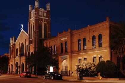 La Iglesia Sagrado Corazón, en Segundo Barrio, es uno de los edificios más antiguos y emblemáticos de la zona