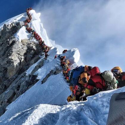 Este año ya se han emitido 381 permisos para ascender a las cumbres del Himalaya