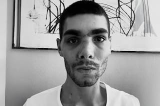 El ciclista italiano que pasó dos semanas en coma y atravesó una reconstrucción facial