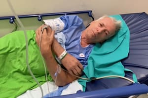 La imagen de Gerardo Romano desde la camilla de un hospital que generó preocupación