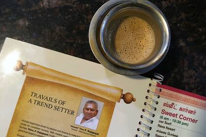 La imagen de Rajagopal, en un menú de su cadena de comida vegetariana, en Chennai