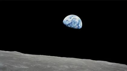 La imagen del "amanecer de la tierra" cambió la percepción de nuestro planeta