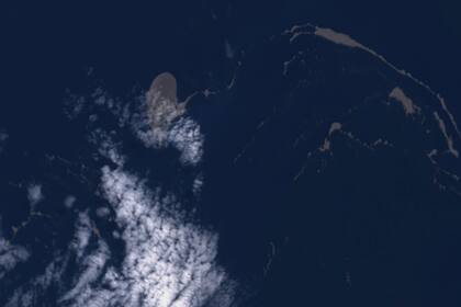 La imagen satelital de la "balsa" de pómez tomada el 21 de agosto