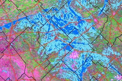 La imagen satelital muestra el impacto de los anegamientos en campos de partidos del centro y sudoeste bonaerense