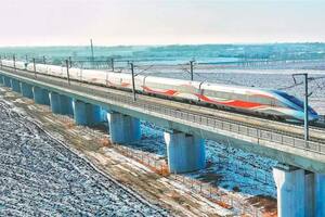 La impactante construcción ferroviaria que se desplaza a 350 kilómetros por hora