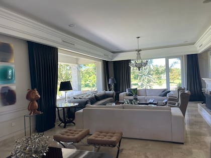 La imponente mansión que Mauro Icardi compró