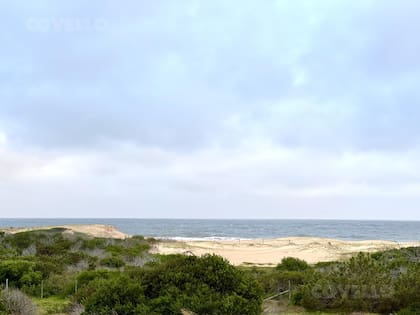 La imponente vista al mar y a la playa desde la casa de José Ignacio