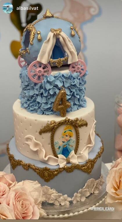 La impresionante torta de cumpleaños de Isabella Icardi. Crédito: Instagram