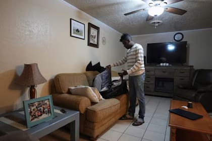 La incertidumbre migratoria genera temor entre familias que llevan años como legales