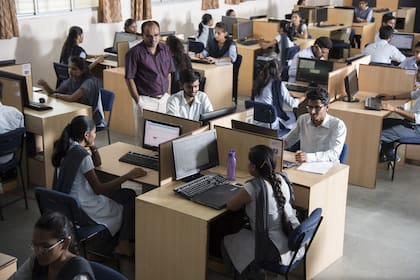 La India se posicionó en los últimos años como una potencia mundial en programación y en 2023 sus exportaciones de software y servicios sumaron US$193.000 millones