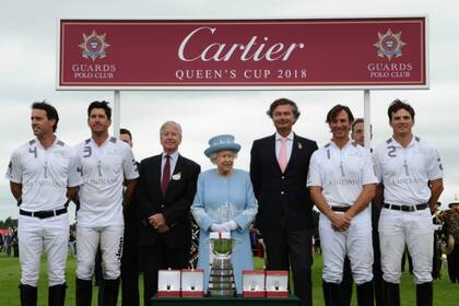 La Indiana, con la reina Isabel II: Facundo Pieres, Nic Roldán, Michael Bickford y Alec White