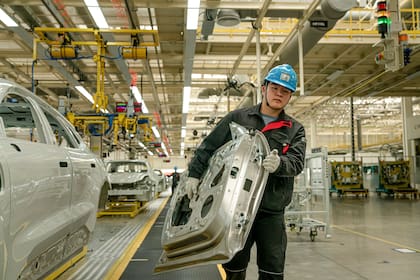 La industria automotriz china reconfiguró el mapa mundial del sector (Lorenz Huber/The New York Times)