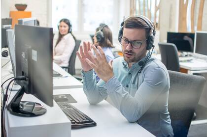 La industria migró de los tradicionales call centers hacia los centros de experiencia omnicanal