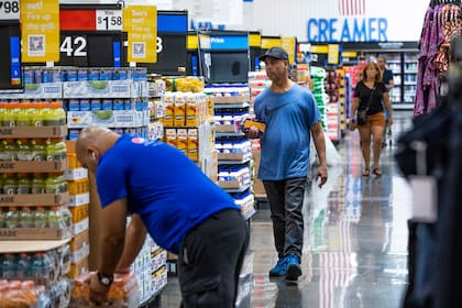 La inflación, entre las principales preocupaciones de los votantes latinos (AP Foto/Eduardo Munoz Alvarez, Archivo)