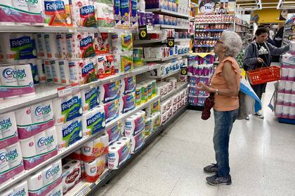 La inflación se ha desacelerado fuertemente, pero el poder adquisitivo aún no se ha recuperado en vastos sectores