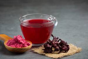 La infusión natural que alivia dolores, regula el peso y fortalece el corazón