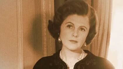 La inglesa además sería activista política del Partido Demócrata estadounidense, diplomática y socialité