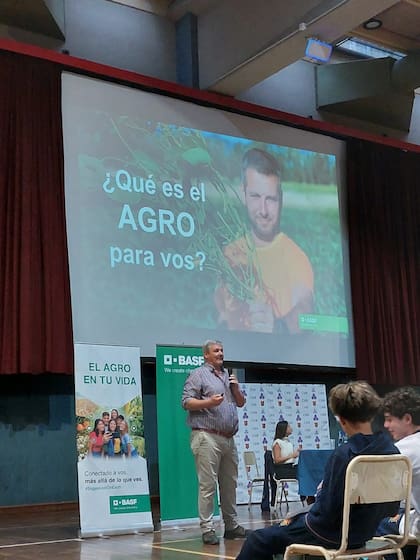La iniciativa de BASF busca conectar a estudiantes con la producción agroalimentaria y promover una mirada actual sobre el sector y sus desafíos
