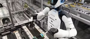 BMW apuesta por robots humanoides para ensamblar autos en Europa por primera vez