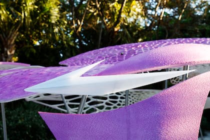 La instalación central fue fabricada con bioplástico impreso en 3D