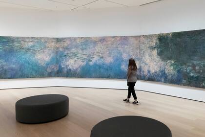 La instalación de Los Nenúfares de Claude Monet es una de las salas más visitadas del MoMA