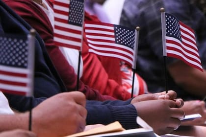 La inteligencia artificial (IA) contestó cuál es el peor estado para migrar si eres latino y cuál, el mejor.