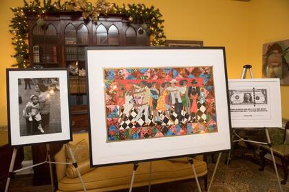La intervención de 1981-1984 dirigida por la Gracie Mansion Conservancy recuperó el estilo federal original mientras integraba obras de arte y mobiliario histórico prestados por instituciones culturales neoyorquinas
