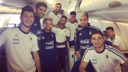 La intimidad en el avión al llegar a Singapur