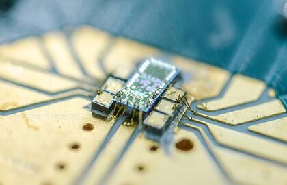 La inversión estatal se alinea con un plan económico que prioriza inteligencia artificial, microelectrónica y procesamiento de alimentos