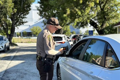 La investigación, conocida como “Operación El Primo”, permitió incautaciones de droga, dinero en efectivo y armas, además de frustrar un presunto plan de asesinato por encargo