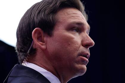 La investigación no menciona a Ron DeSantis entre los asistentes a la reunión