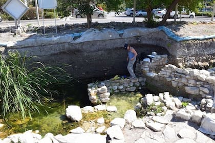 La investigación se desarrolla en el sitio arqueológico de Çesme-Bağlararası, ubicado en la costa egea de Turquía y a más de 100 millas al noreste de Santorini