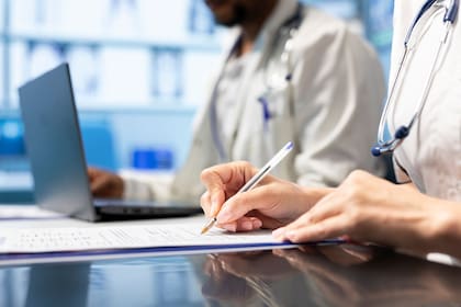 La investigadores fueron mejorando el estetoscopio a lo largo de los años