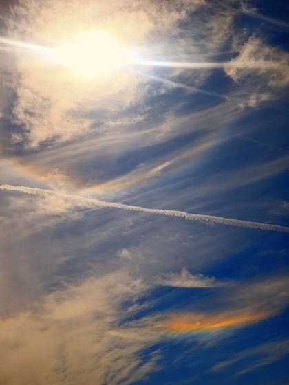 La iridiscencia en las nubes es un hecho relativamente raro