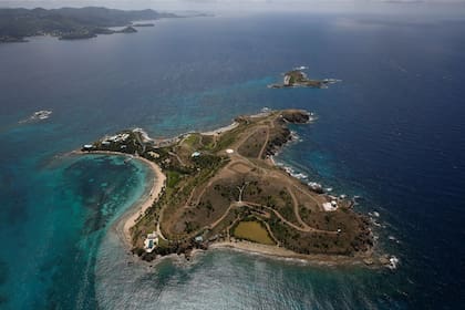 La isla de Epstein se encuentra a unos tres kilómetros de la costa de St. Thomas, parte de las Islas Vírgenes de Estados Unidos, en el mar Caribe (Marco Bello/Reuters)