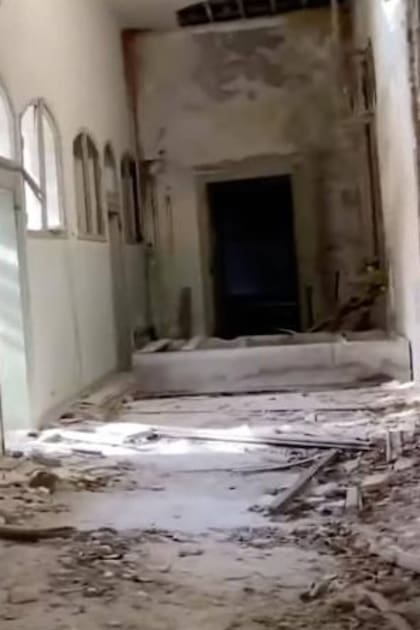 La isla de Poveglia guarda un oscuro pasado, ya que allí eran enviadas las personas que padecían la peste negra que asoló a Venecia en el siglo XIV