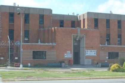 La isla de Rikers, en Nueva York, es sede de uno de los complejos de cárceles más antiguos de Estados Unidos