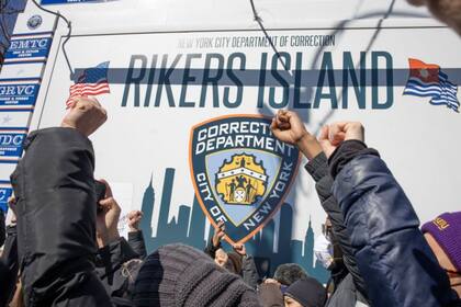 La isla de Rikers es sede de uno de los complejos de cárceles más antiguos de Estados Unidos