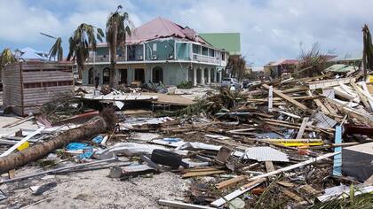 La isla de Saint Maarten, con cinco muertos y el 60% de las viviendas inhabitables, fue una de las más destruidas por el paso del huracán Irma.