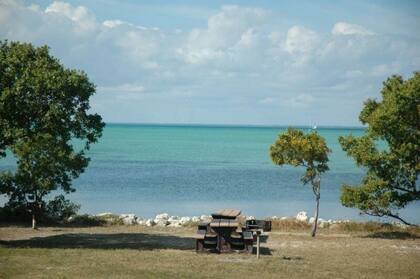 La isla Elliott Key tiene una zona para acampar, favorita de los visitantes