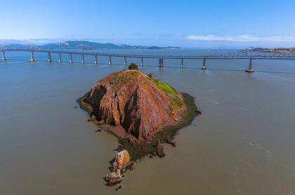 La isla recientemente fue adquirida; su precio de venta era de US$25 millones