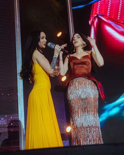 La Joaqui y Kenia Os recibieron el premio a "Mejor canción" en los TikTok Awards Latam 2025