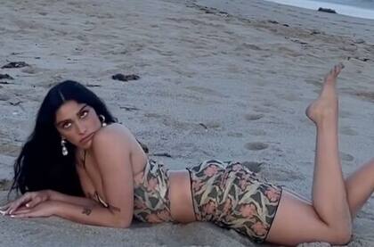 La joven de 23 años deslumbró a todos con su parecido. Fuente: MIAOU.