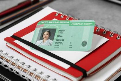 La joven deberá esperar para poder obtener su residencia permanente